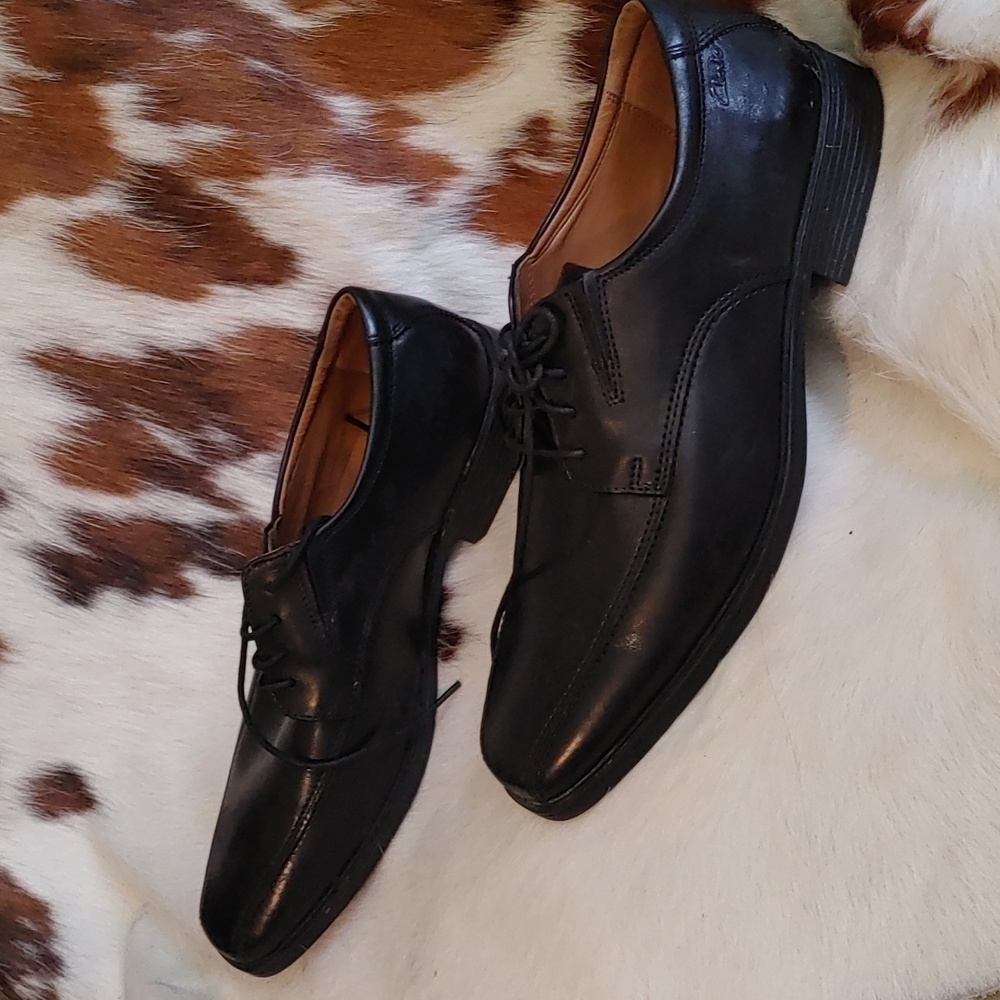 Clarks Dress Shoes sz 10 W